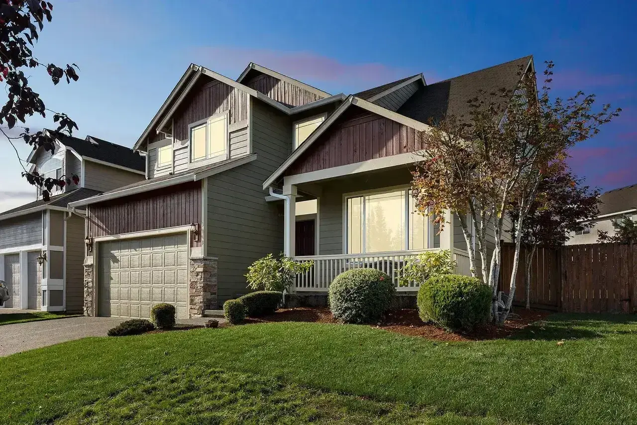 Home exterior from the Seattle regional photography portfolio