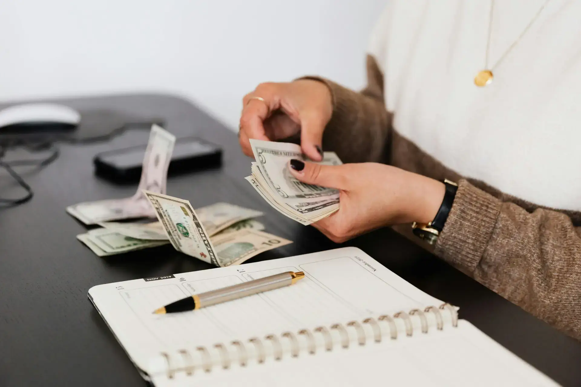 How to Save Thousands with a Flat Fee MLS Listing
