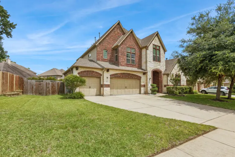 47 Chestnut Meadow Dr, Conroe, Texas
